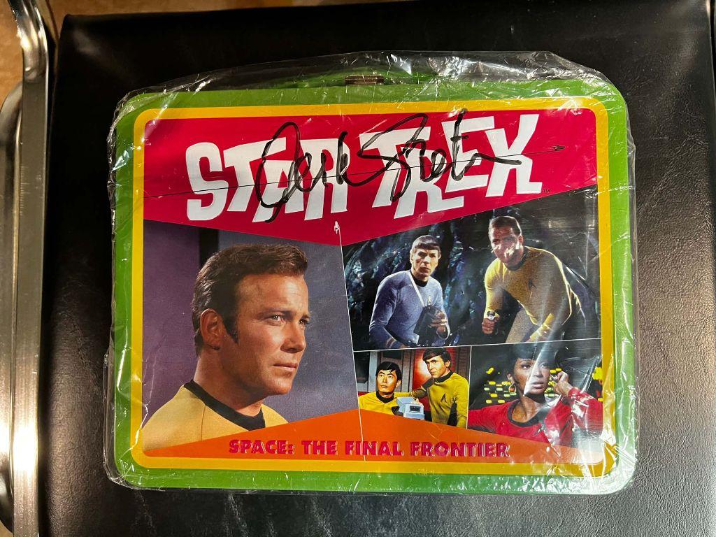 Star Trek Collectable Lunch Box - signed by Mr. Shat...