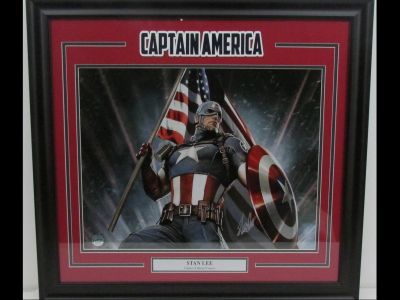 Marvel Comics Captain America Photo Autographed by Creator Stan Lee