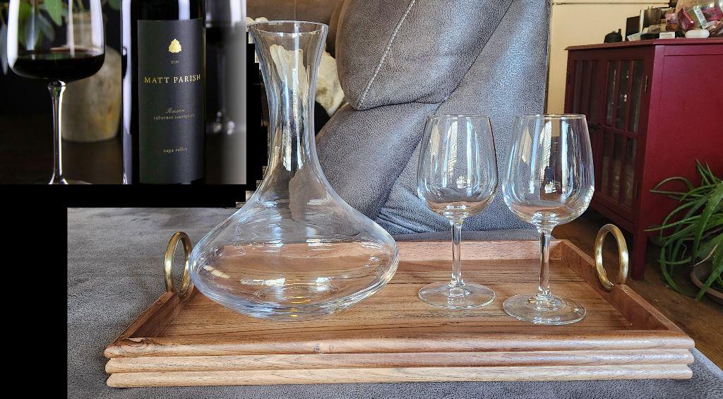 Wine Serving Set & Cabernet Sauvignon