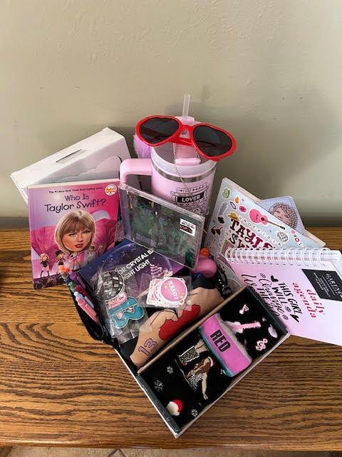 Taylor Swifty Gift Bag / Royal High PTSA
