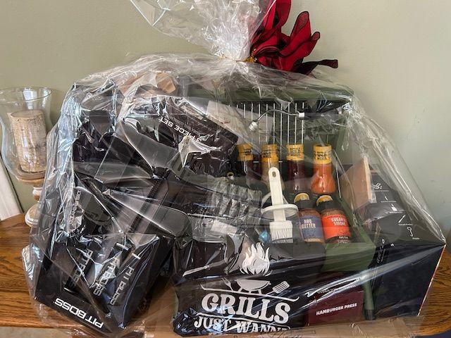 BBQ Basket / Sinaloa Middle School