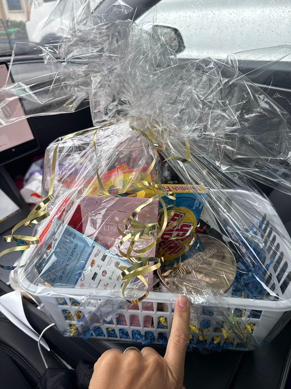 Date Night Basket / Vista Elementary