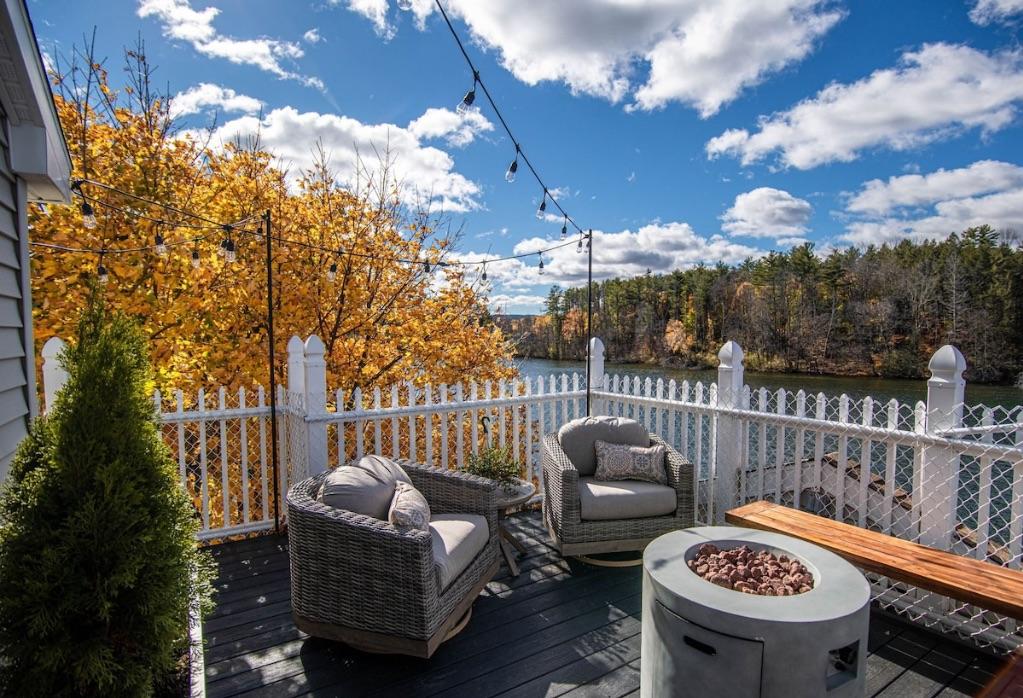 3 Nights at Berkshires Home Makeover - Immaculate La...