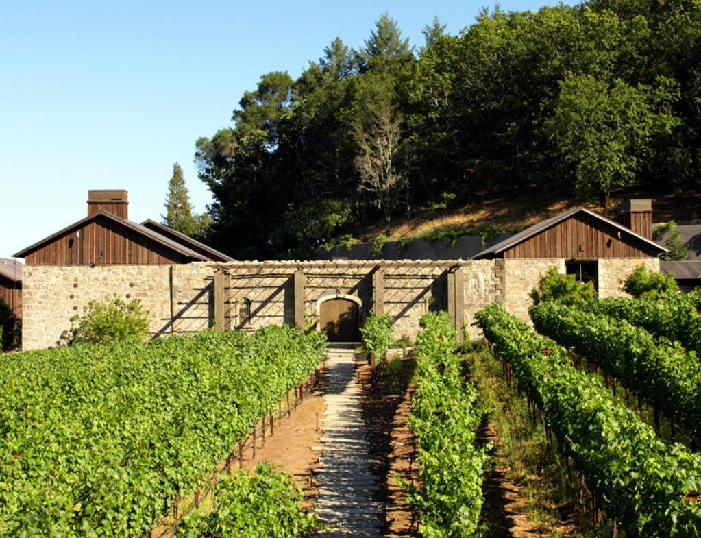 LIVE AUCTION: Immersive DANA Estates Weekend