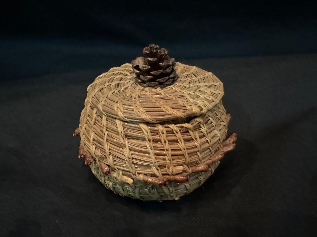 Pine Needle Basket with Lid by Diana Andrade