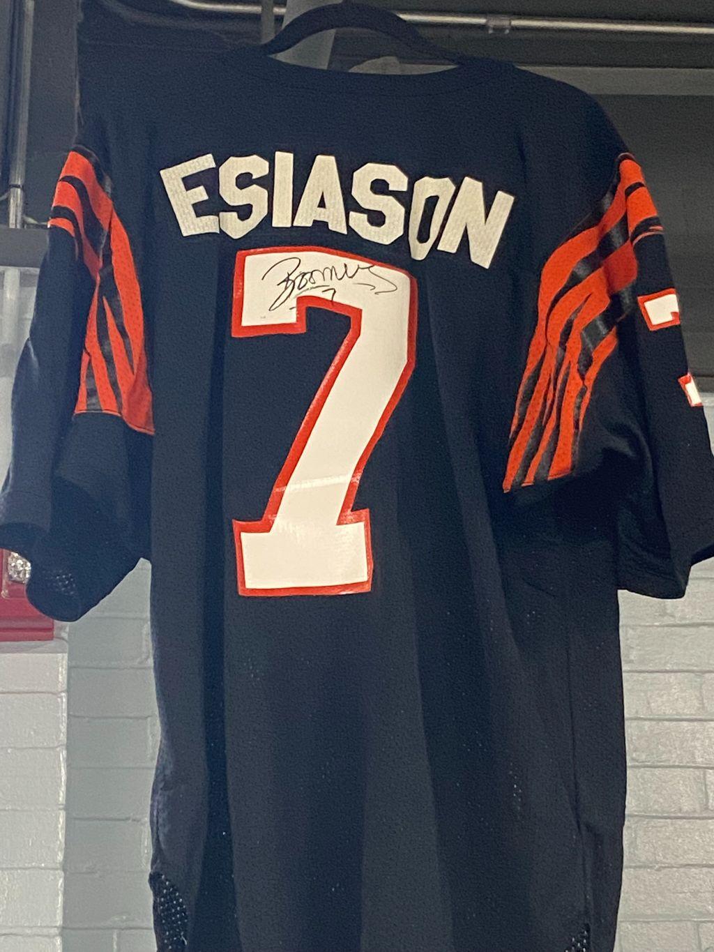 Boomer Esiason signed jersey