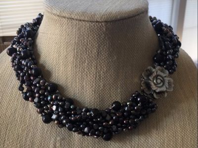 Freshwater Black Pearl Choker Necklace