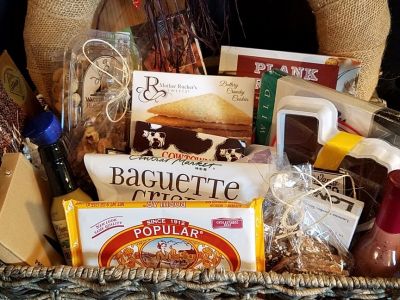 Gourmet Grubbery Gift Basket