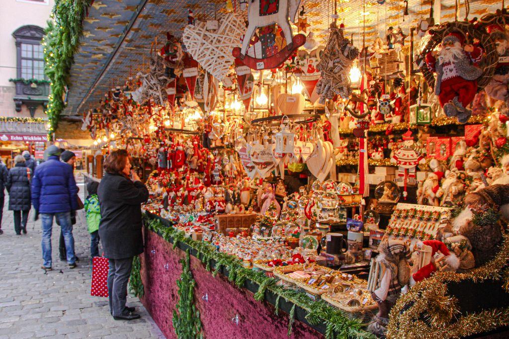 Bavarias Best Christmas Markets: Nuremberg & Mun...