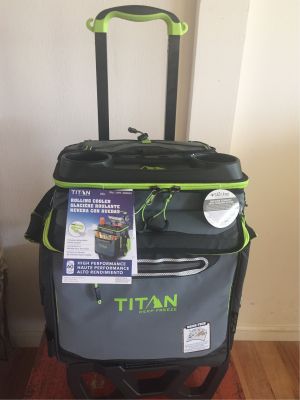 Titan Rolling Cooler with 2 Ice Gel Packs