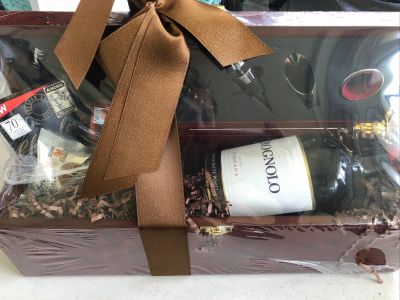 Super Tuscan Wine Box