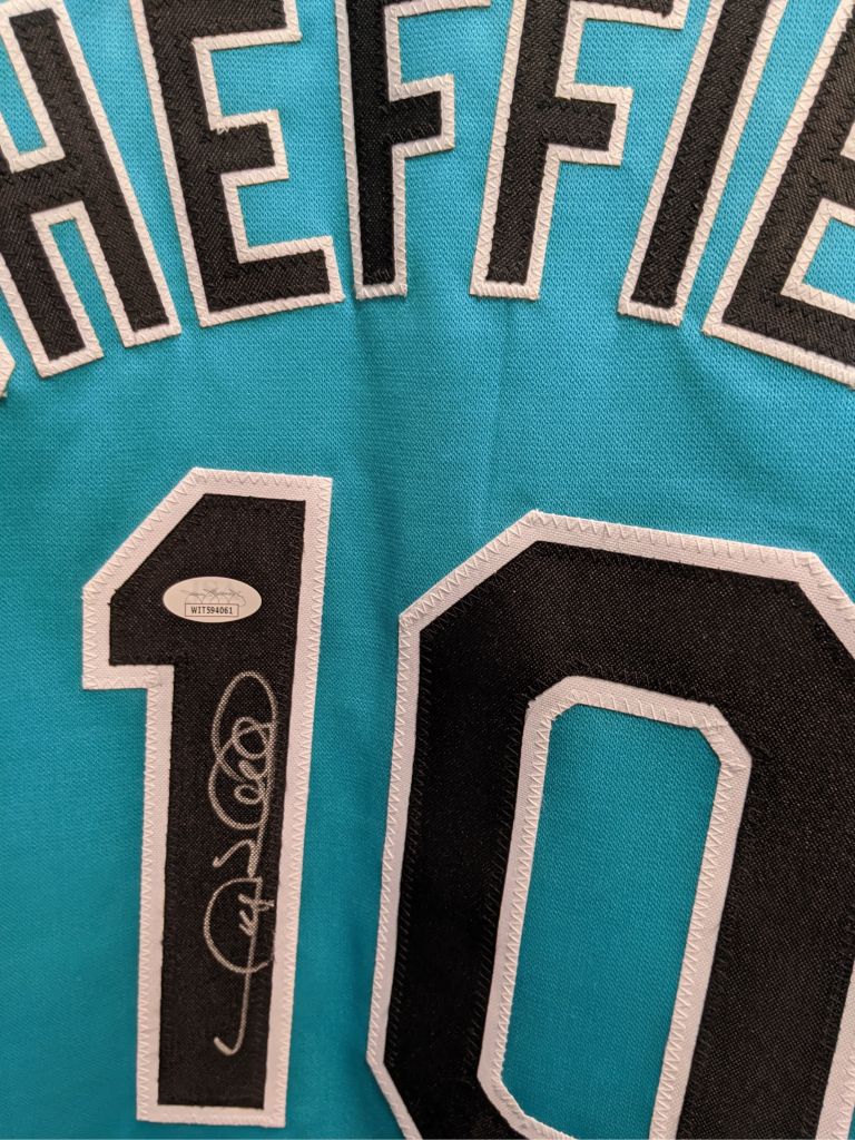 Gary Sheffield Certified Signed Jersey