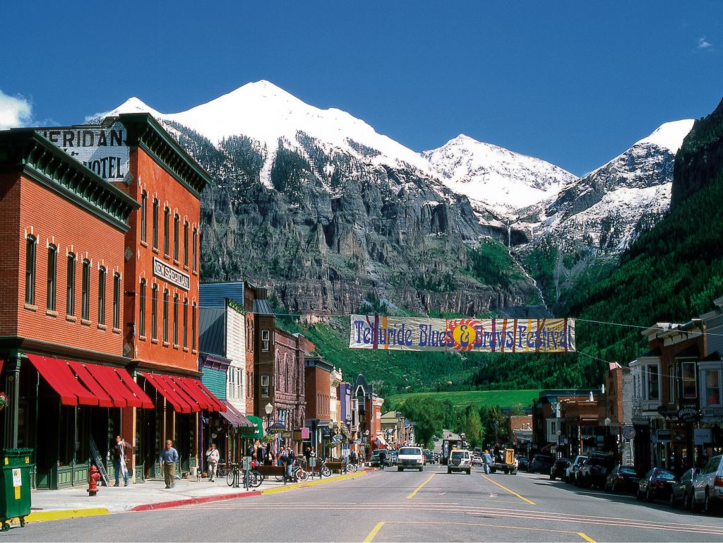 Telluride Family Skiing Vacation for 4