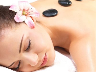 50 minute Hot Stone Massage