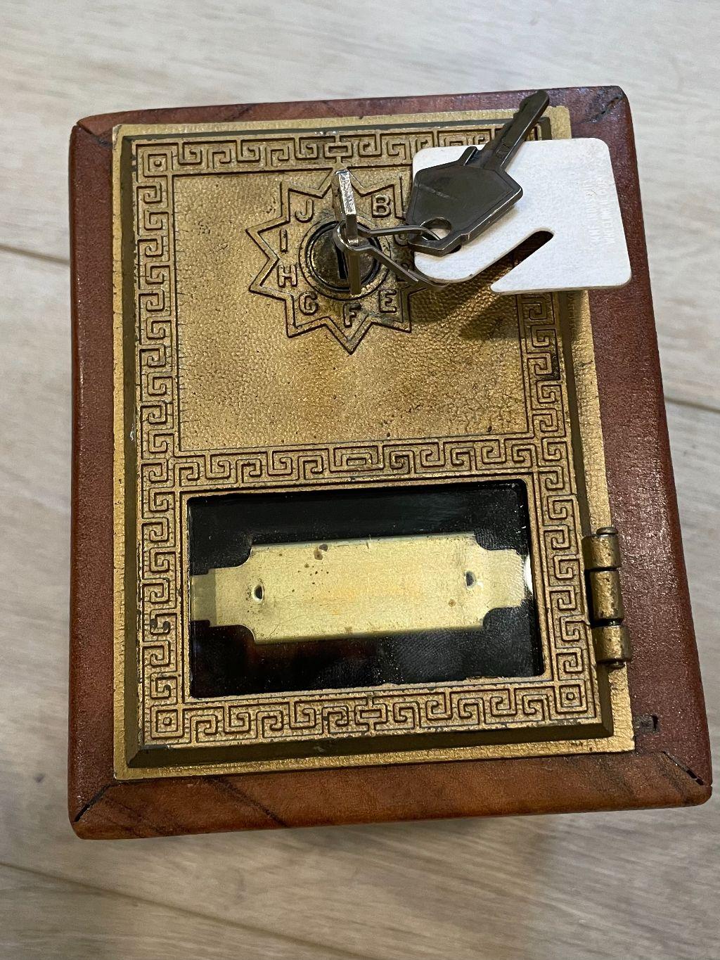 Handmade Bank
