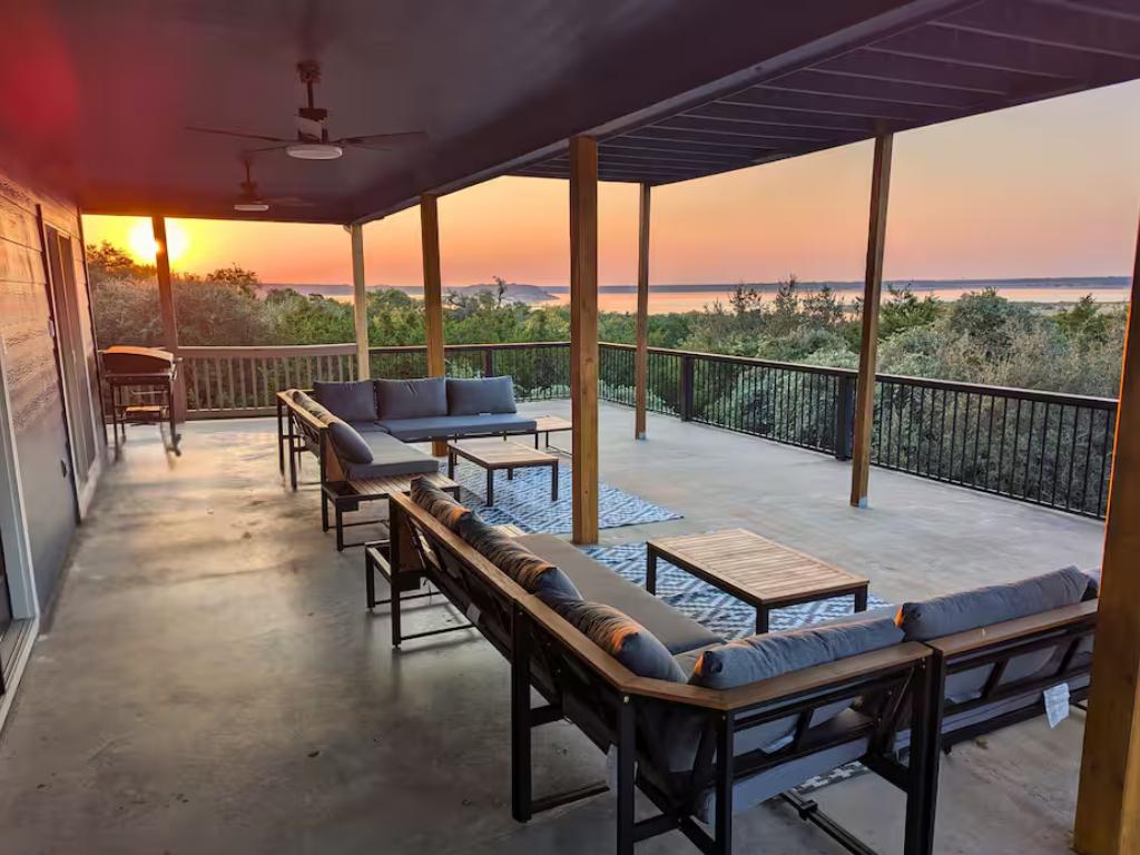 3 Night Staycation for 24 on Stillhouse Lake