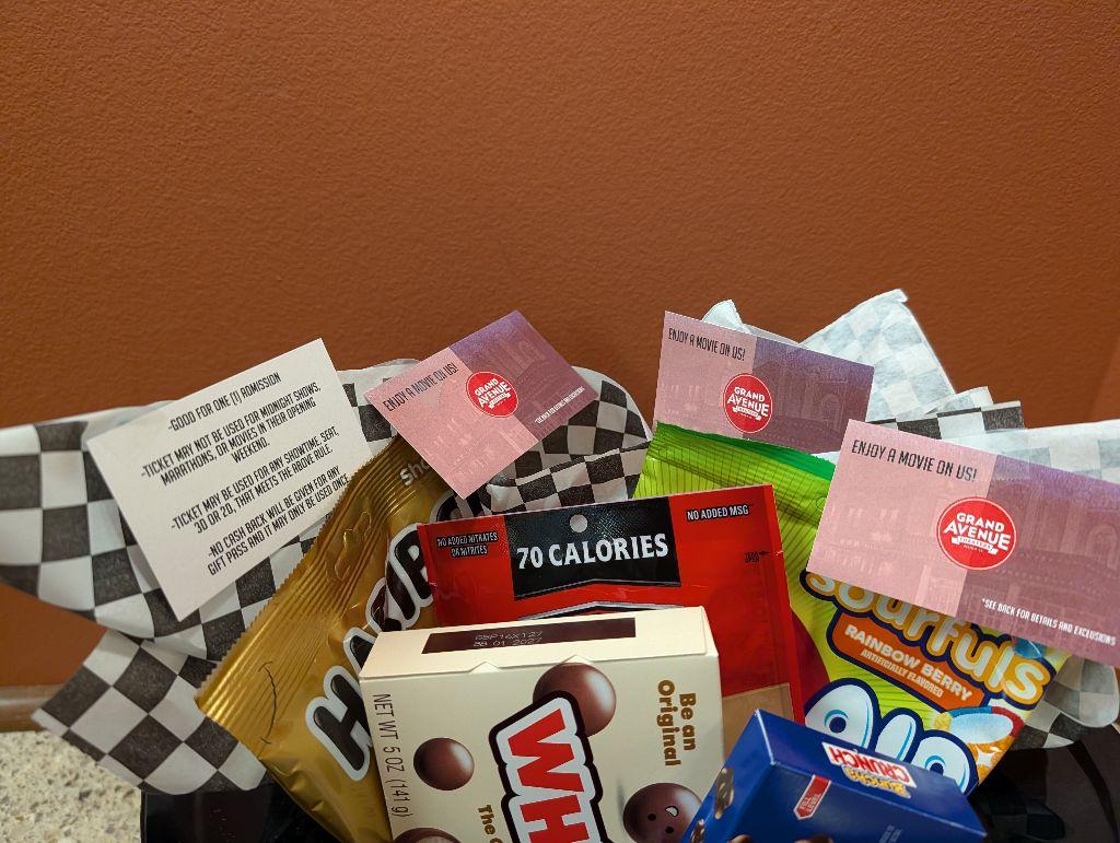 The Grand Avenue Top Hat