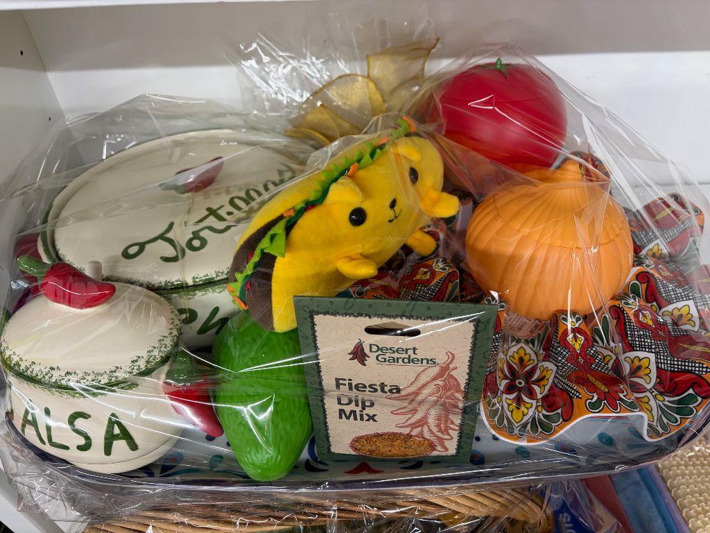 Fiesta basket