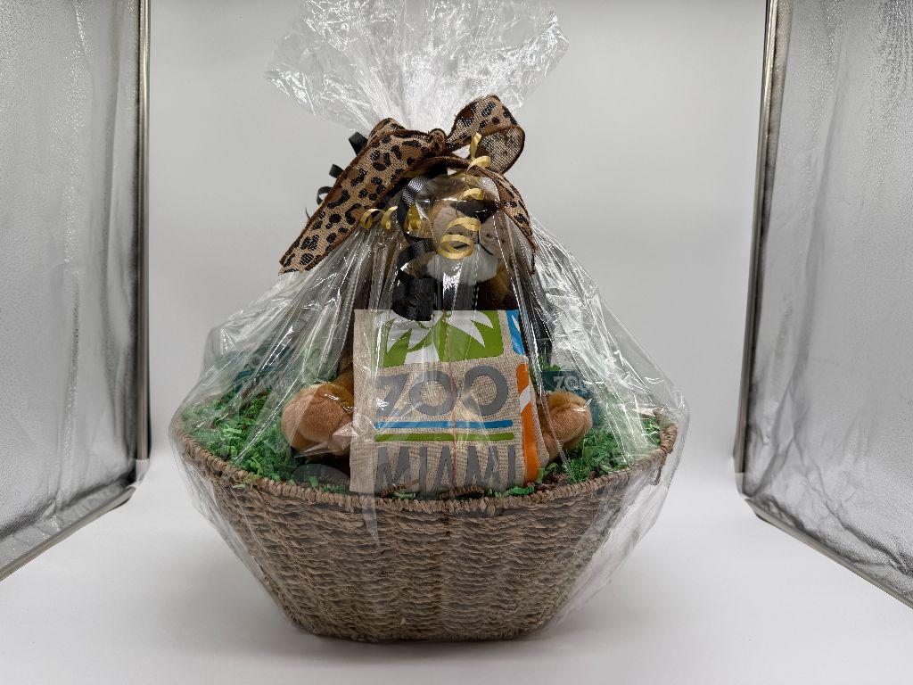 Zoo Miami Family Membership Gift Basket