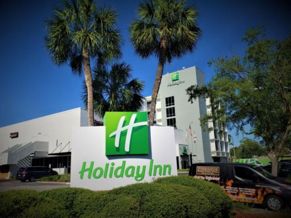 Two (2) Night Stay at Holiday Inn Gainesville Univer...