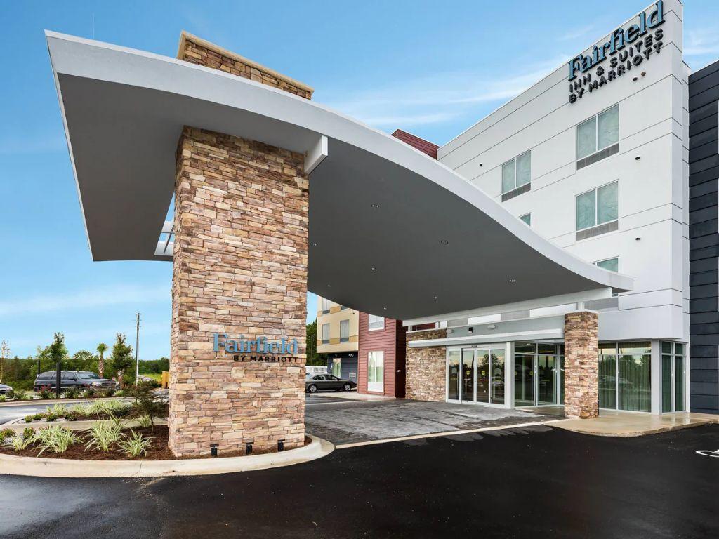Two (2) Night Stay Fairfield Inn and Suites Crestvie...