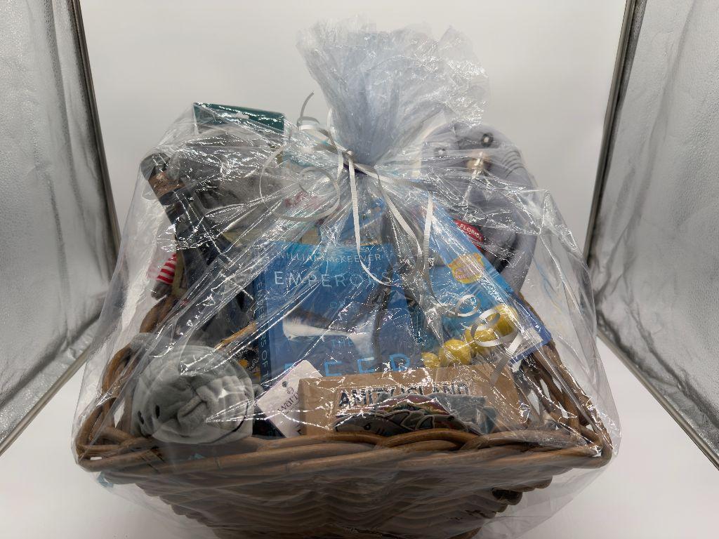 Summer In Amity- JAWS Basket with Airboat Tickets