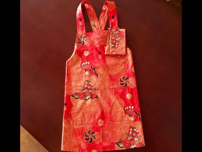 Handmade on Maui Chinese Red and Gold Ladies Apron and 2 Matching Brunch Napkins