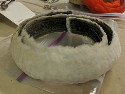 Hawaiian 1 Feather Hat Band White Feathers