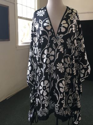 Black and White Balinese Classic Kaftan