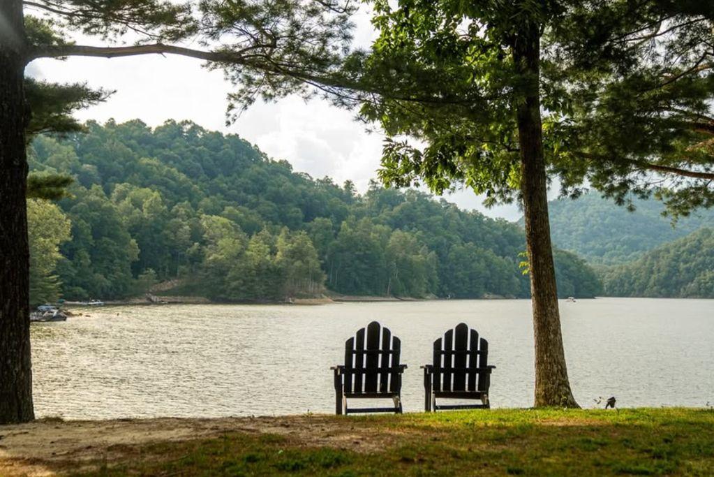 Live, Lake, Golf Package