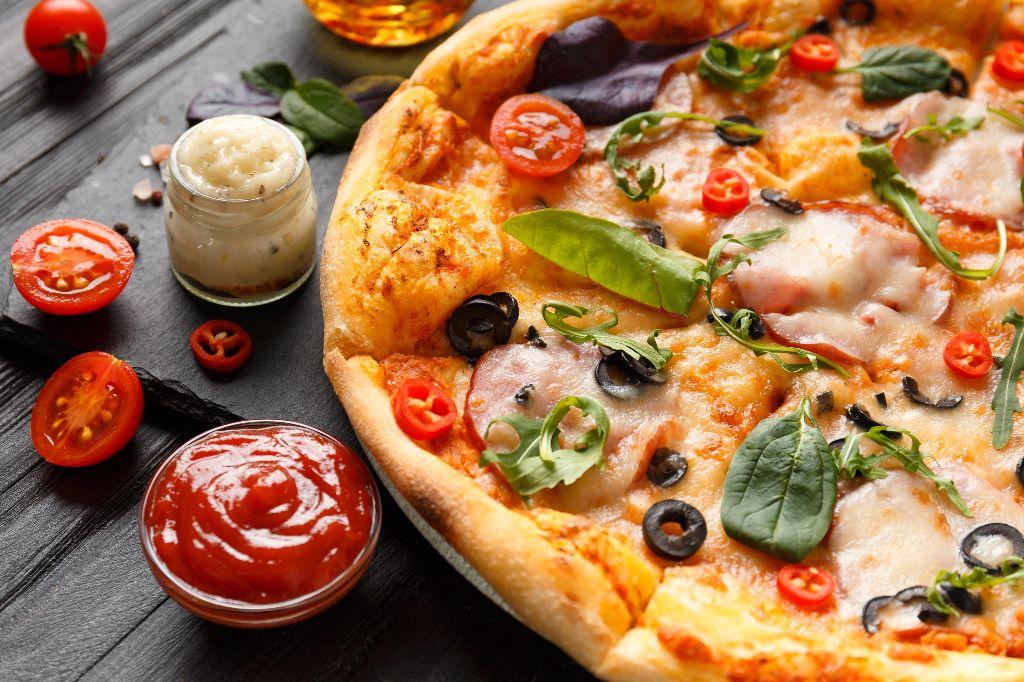 The Many Faces of Pizza