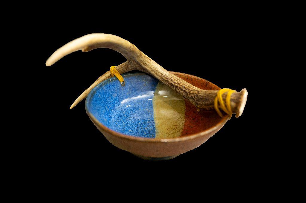 Chattered Bowl with Antler Handle