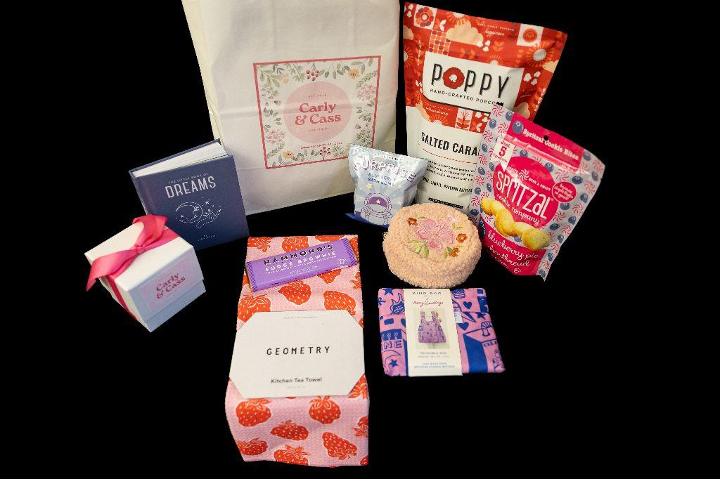 Carly & Cass Gift Bag