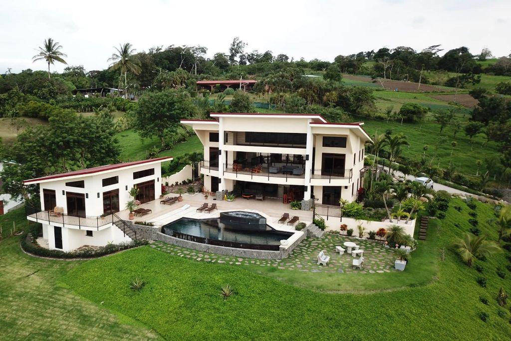 Two Villas for the Price of One!