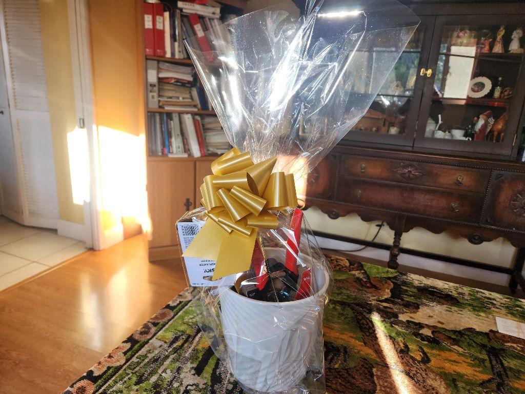 MidCity Nursery $25 Gift Certificate plus basket of ...