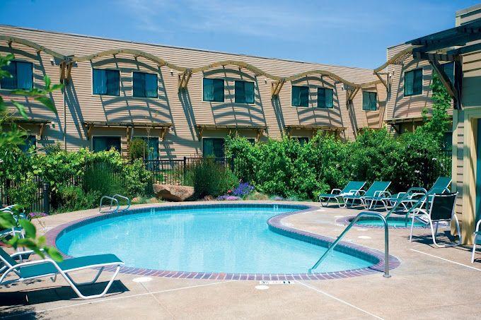 Two night stay with breakfast at the Doubletree