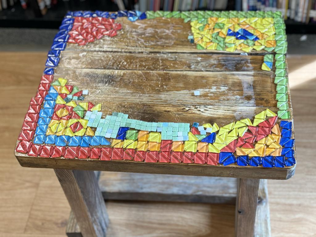 MS - Mosaic Table
