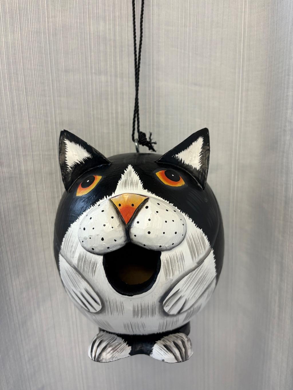 Hanging ''Cat'' Birdhouse