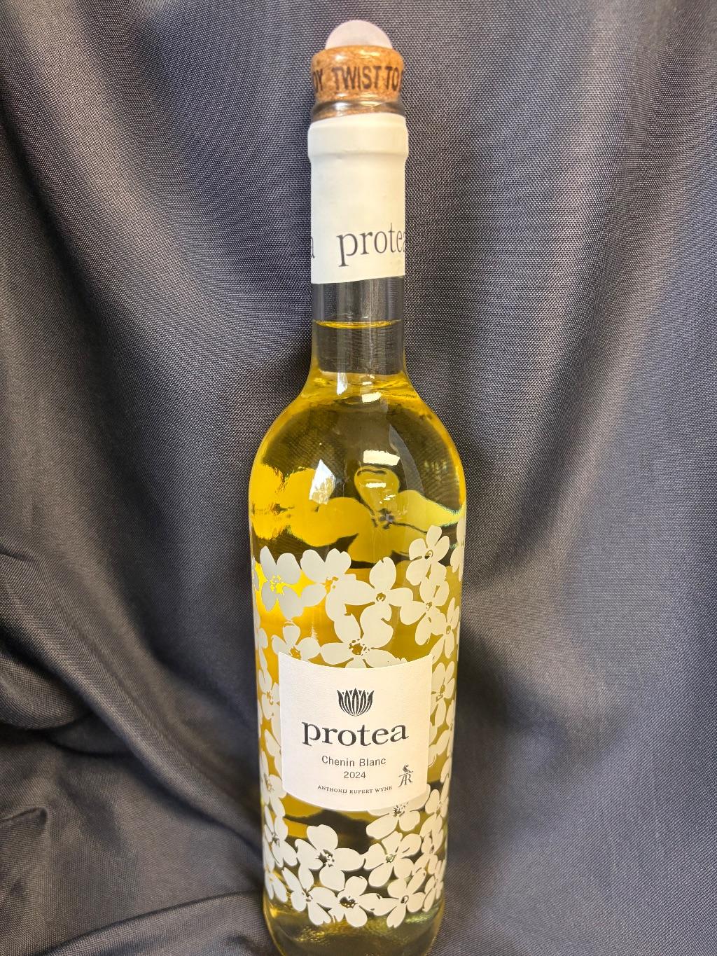 MOMS $50 GC & Protea Chenin Blanc Wine