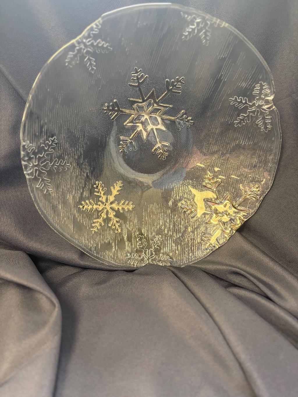 Decorative Glass Serving Bowl & Sanborn's GC