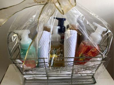 BATH AND BODY SET