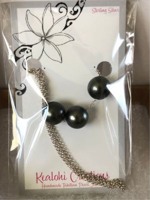 SILVER NECKLACE WITH TAHITIAN BLACK PEARLS