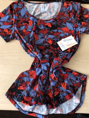 LULAROE MULTICOLORED SHORT SLEEVE TOP