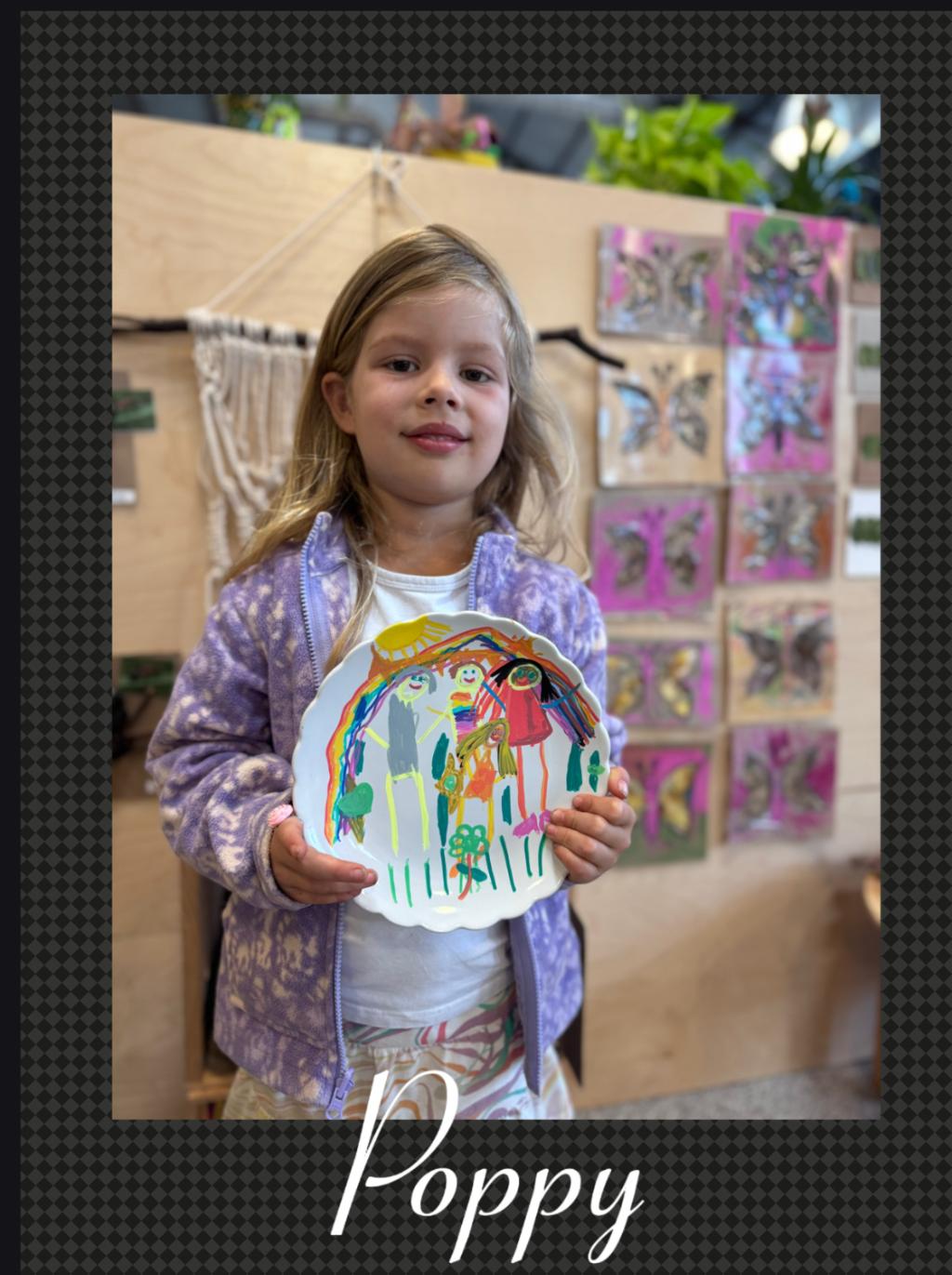 Student Art-Hormigas-Poppy