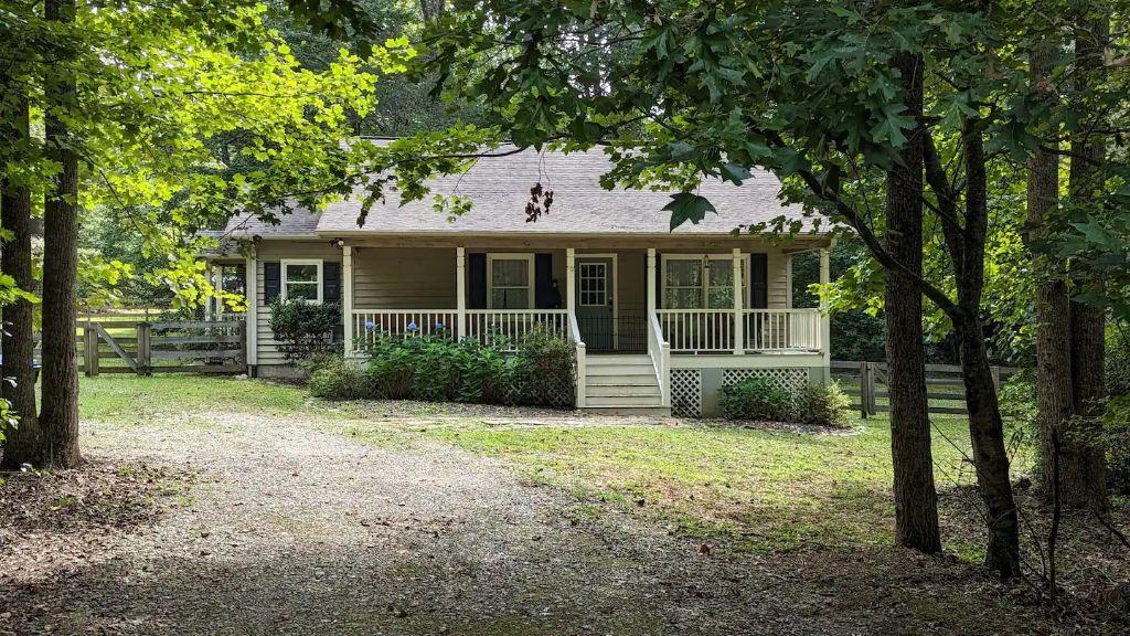 Country Cottage in Wine Country GA