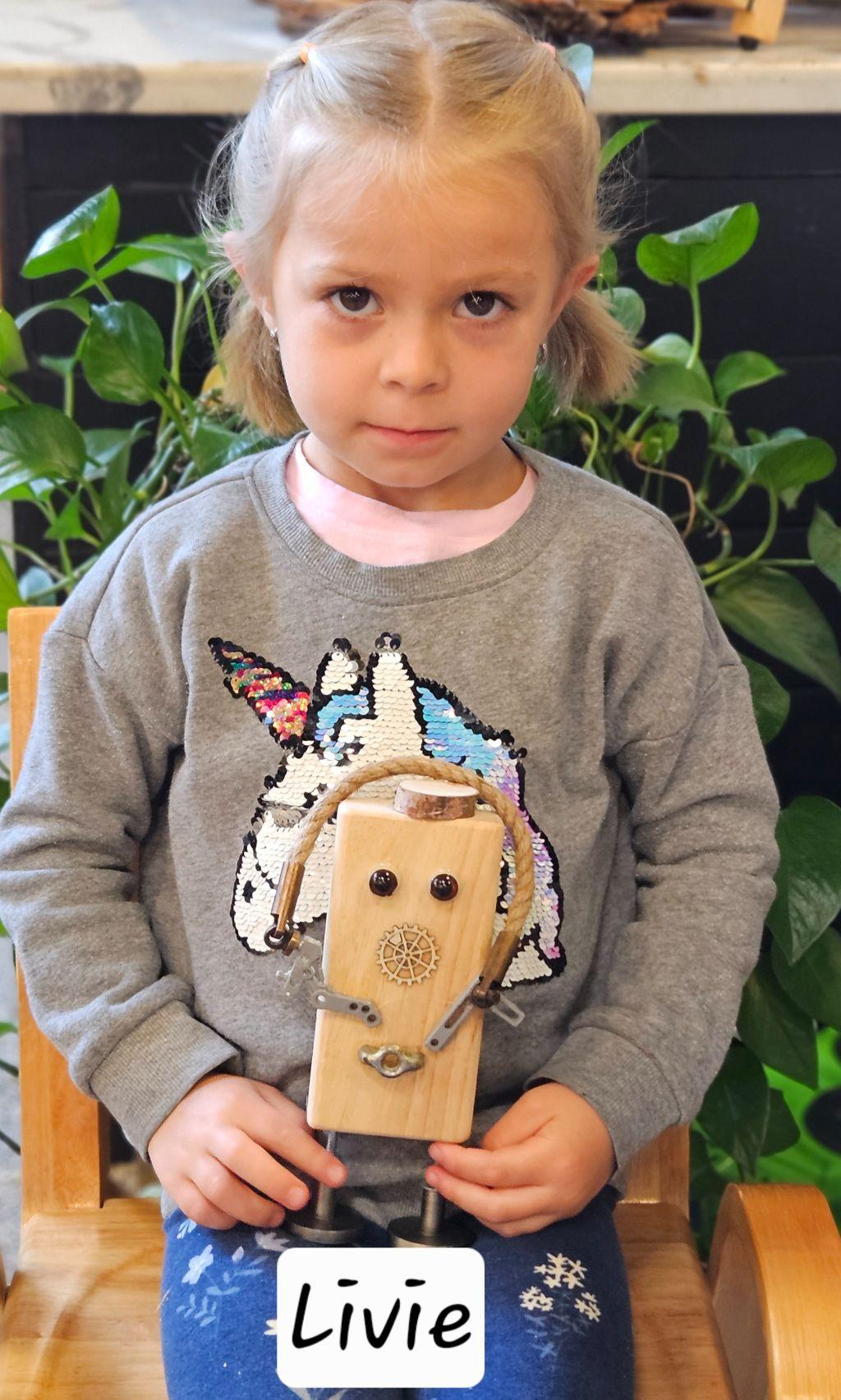 Student Art-Abejas-Livie