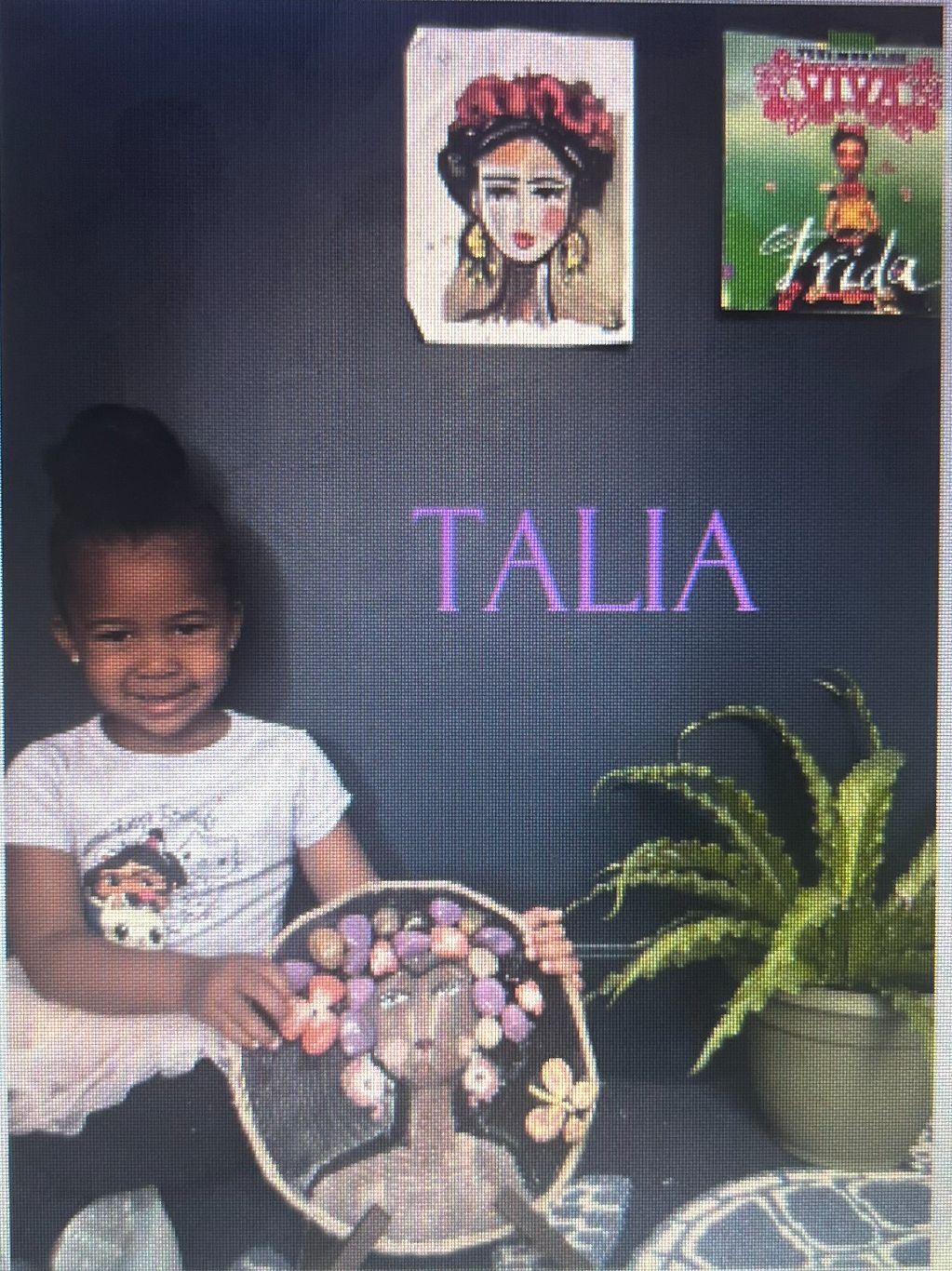 Student Art-Saltamontes-Talia
