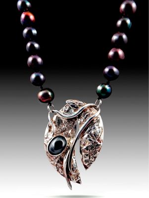 Freshwater Pearl and Silver Pendant