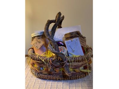 Somerset Emporium Candle Basket and $25 Gift Certificate