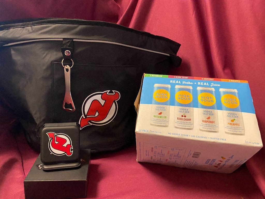 New Jersey Devils Cooler, Wireless Charger & Hig...